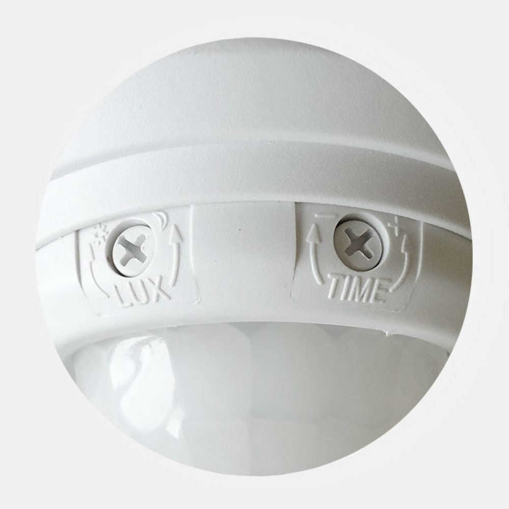 IP44 External Corner 360� PIR Lighting Sensor