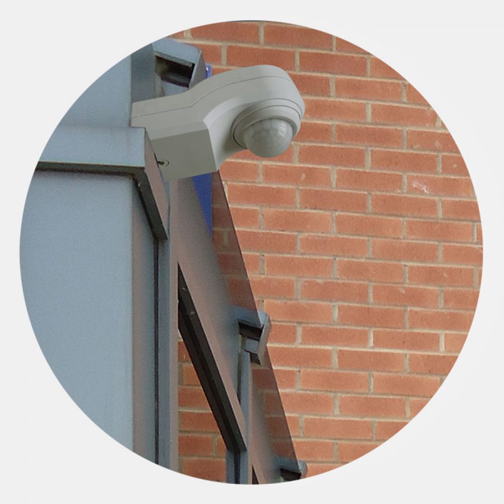 IP44 External Corner 360� PIR Lighting Sensor