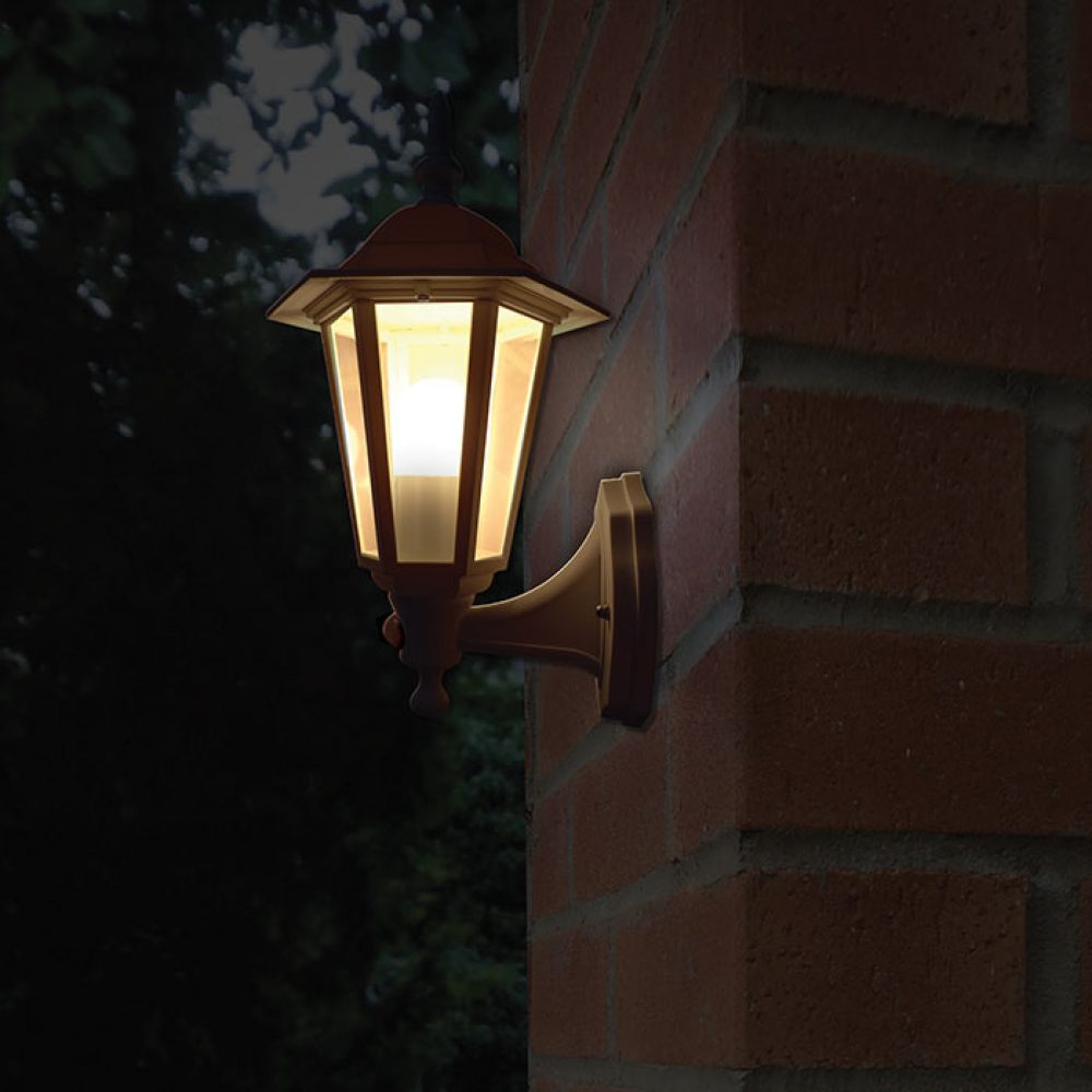 60 Watt Lantern with 110� PIR - Black