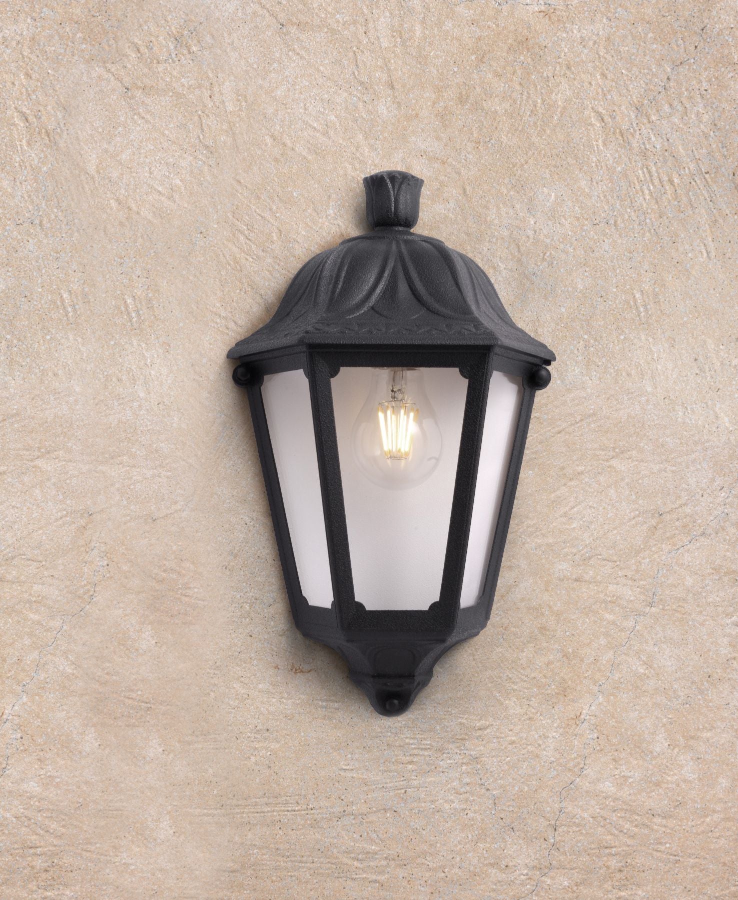 IESSE Half Lantern Style Outside Wall Light IP44 E27 60W
