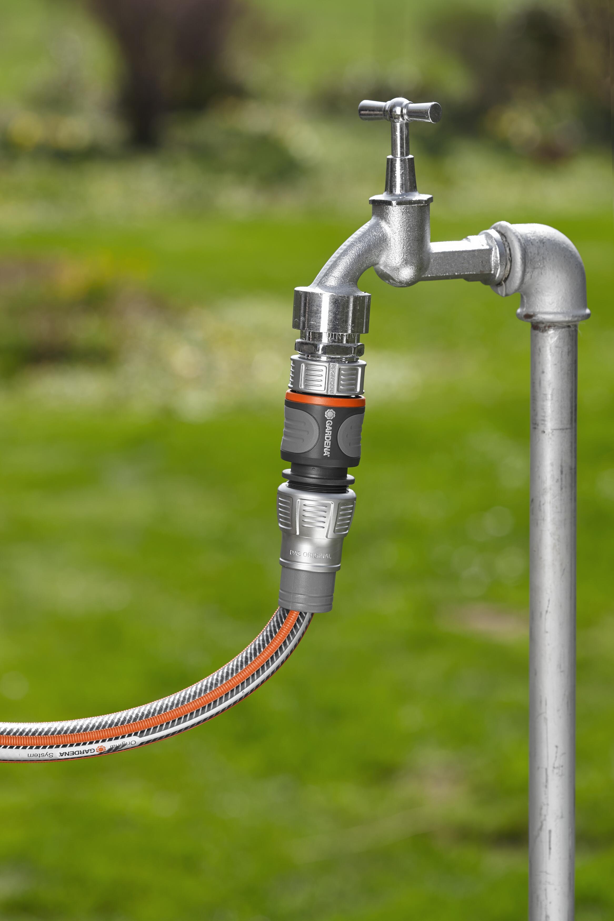1/2 Inch - 5/8 Inch Premium Hose Connector