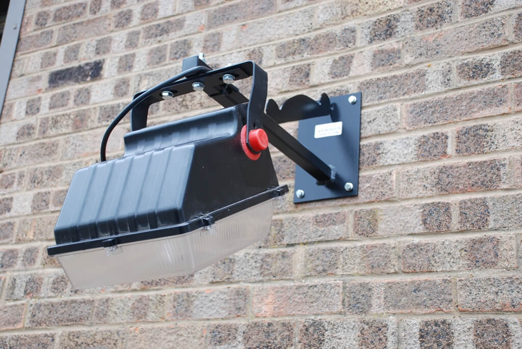 Sign Light on 500mm spigot to carry 1 x medium/large LED floodlight up to 8kg