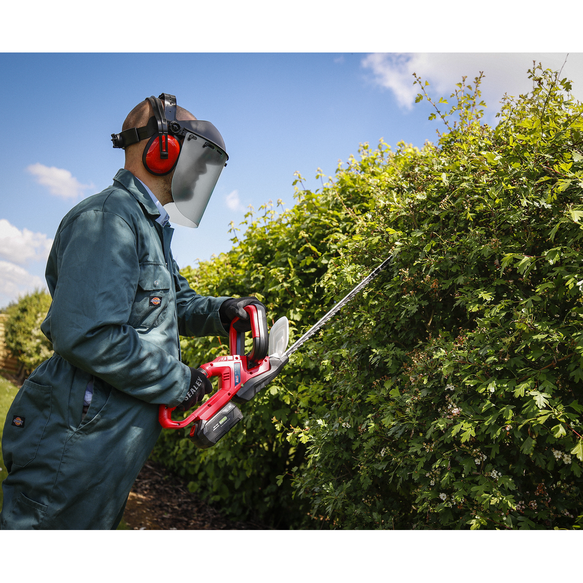 20V Cordless 520mm Hedge Trimmer - Body Only