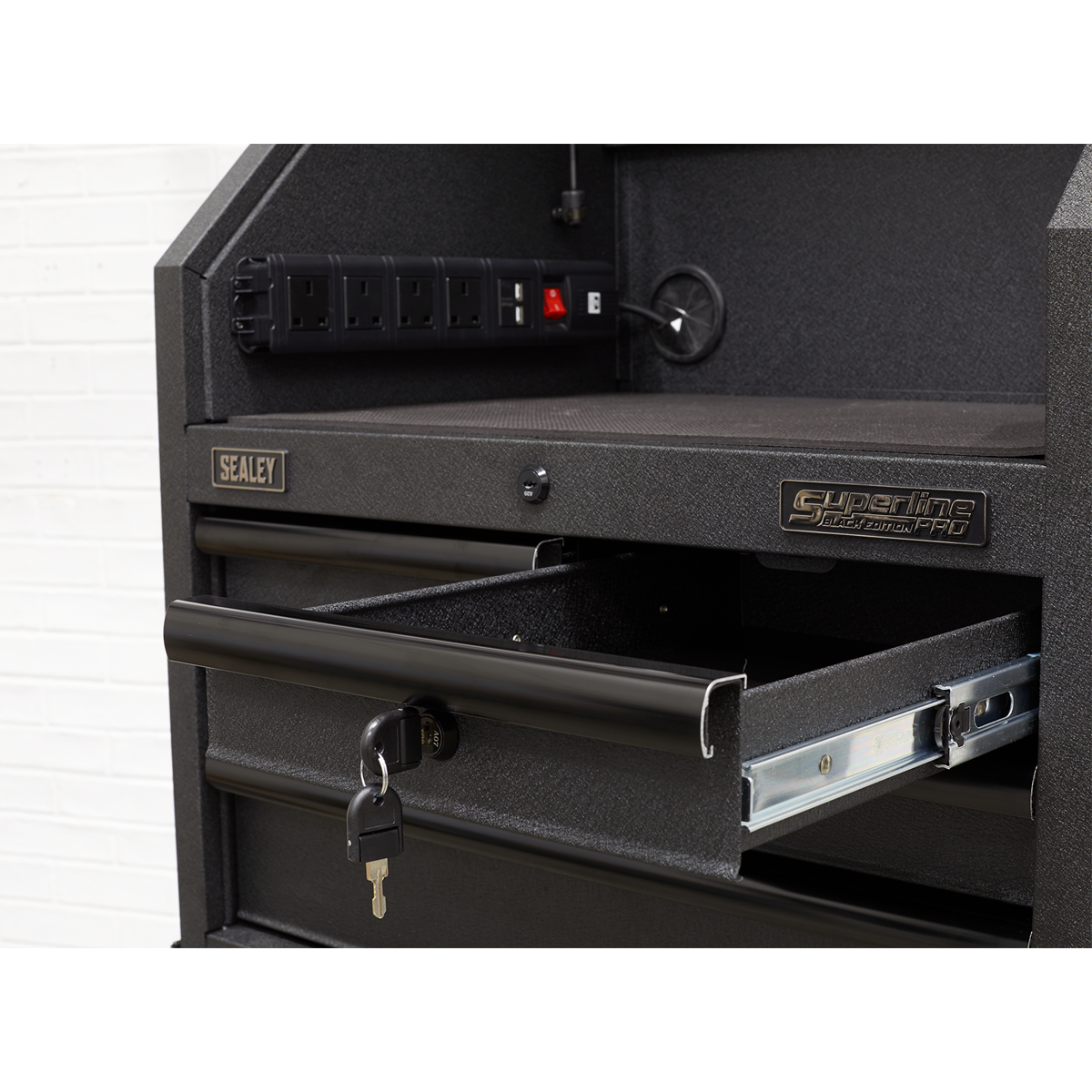 Superline Pro Topchest 4 Drawer 660mm with Soft Close Drawers & Power Strip