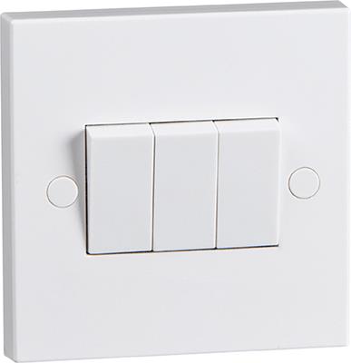 10A White 3G 2 Way 230V Electric Wall Plate Switch