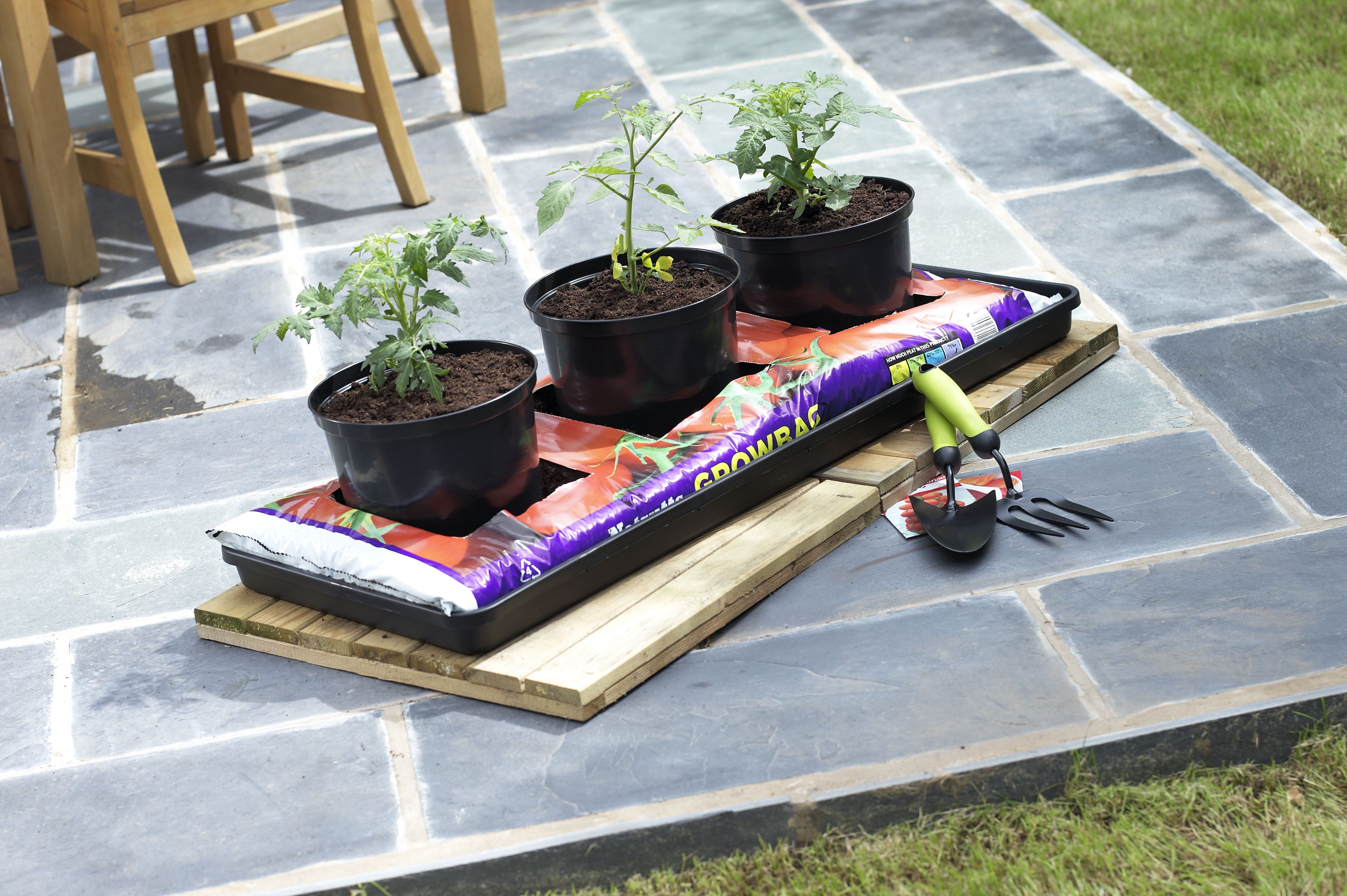 98cm Black Grow Bag Tray