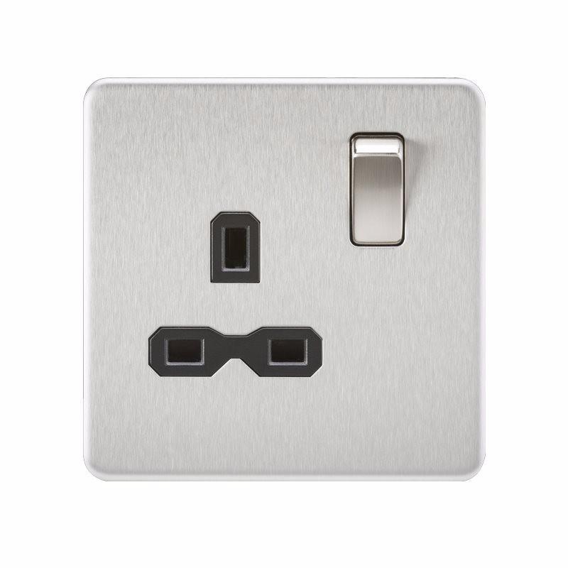 1G 13A 230V Screwless Brushed Chrome UK 3 Pin Switched Electrical Wall Socket - Black Insert