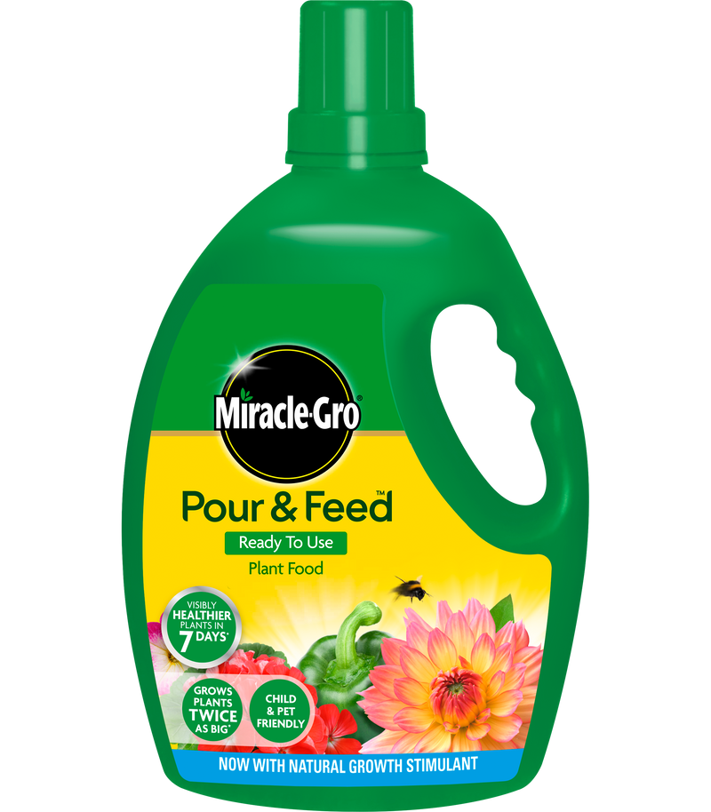 Miracle-Gro Pour & Feed Ready to Use Plant Food 3 litres